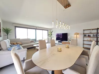 Middle Floor Apartment in Selwo