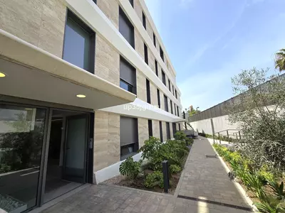 Middle Floor Apartment in Selwo