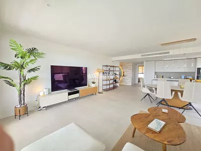 Middle Floor Apartment in Selwo