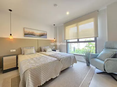 Middle Floor Apartment in Selwo