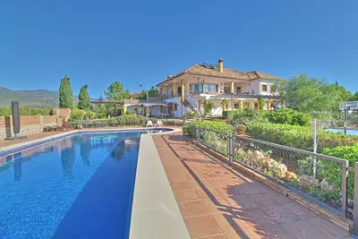 Finca - Cortijo in Estepona