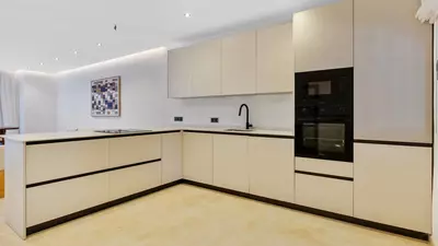 Middle Floor Apartment in Nueva Andalucía