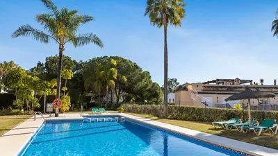 Middle Floor Apartment in Nueva Andalucía