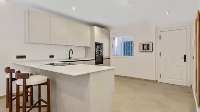 Middle Floor Apartment in Nueva Andalucía