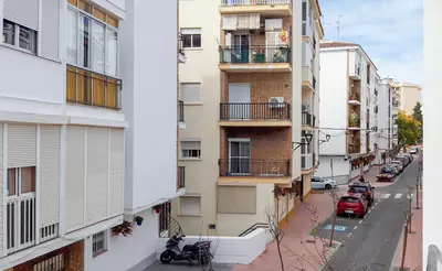Middle Floor Apartment in Estepona