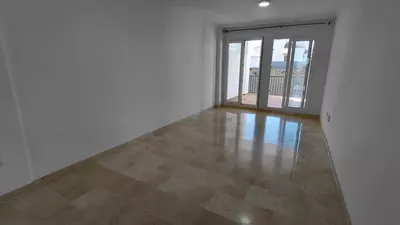 Middle Floor Apartment in Manilva