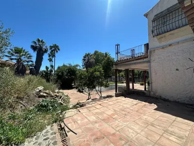 Detached Villa in Nueva Andalucía