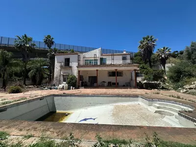 Detached Villa in Nueva Andalucía