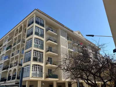 Middle Floor Apartment in Estepona