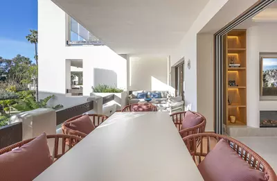 Middle Floor Apartment in Estepona