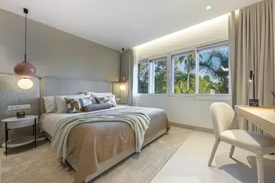 Middle Floor Apartment in Estepona
