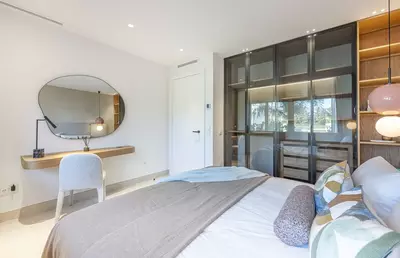 Middle Floor Apartment in Estepona