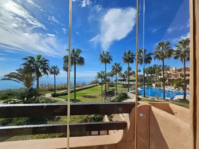 Middle Floor Apartment in Estepona