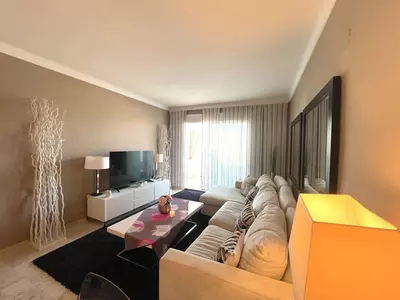 Middle Floor Apartment in Puerto Banús