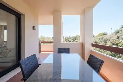 Middle Floor Apartment in Estepona