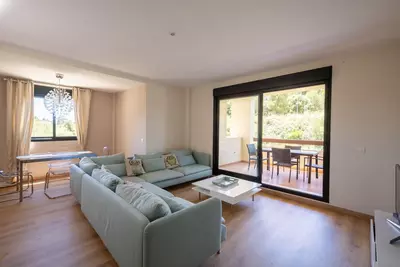 Middle Floor Apartment in Estepona