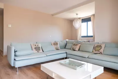 Middle Floor Apartment in Estepona