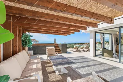Penthouse Duplex in Artola