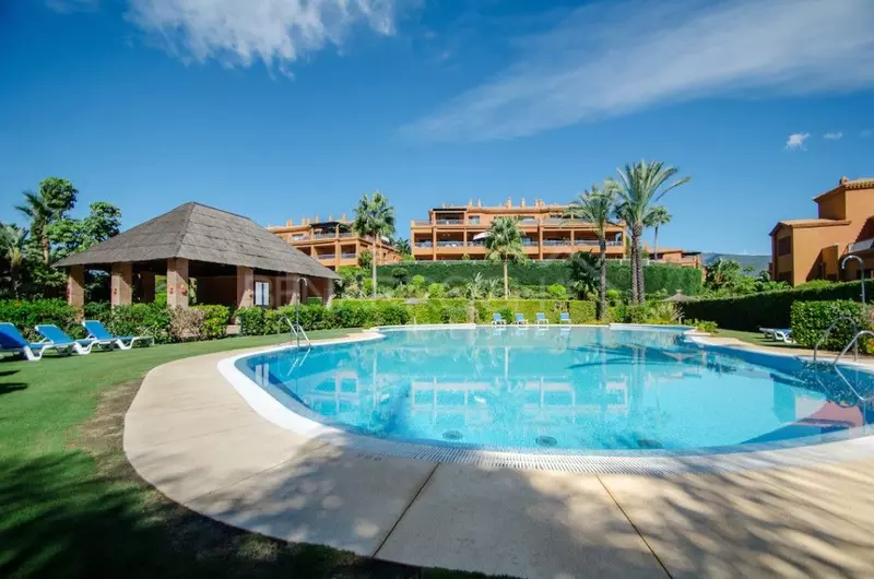 Middle Floor Apartment in Estepona