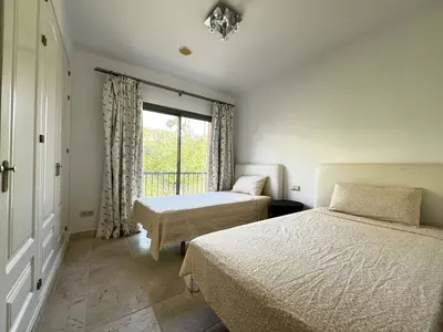 Middle Floor Apartment in Estepona