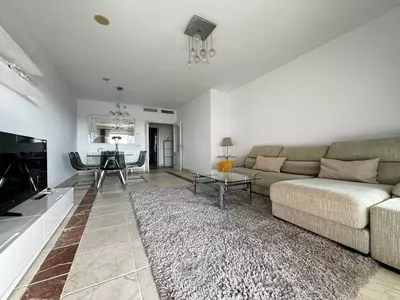 Middle Floor Apartment in Estepona