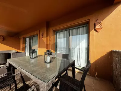 Middle Floor Apartment in Estepona