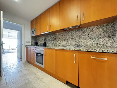 Middle Floor Apartment in Estepona