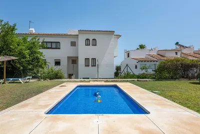 Top Floor Apartment in Manilva