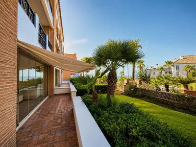 Ground Floor Apartment in Casares Playa