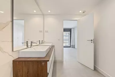 Middle Floor Apartment in Selwo