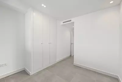 Middle Floor Apartment in Selwo