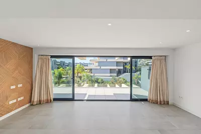 Middle Floor Apartment in Selwo