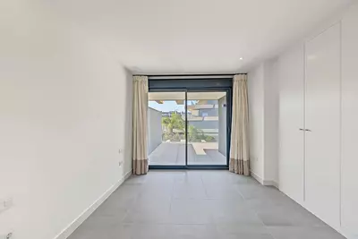 Middle Floor Apartment in Selwo