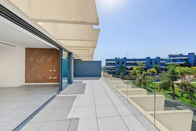 Middle Floor Apartment in Selwo