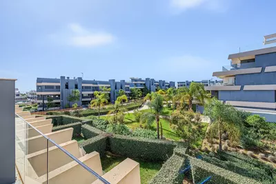 Middle Floor Apartment in Selwo