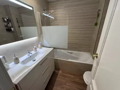 Middle Floor Apartment in Estepona