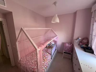 Middle Floor Apartment in Estepona