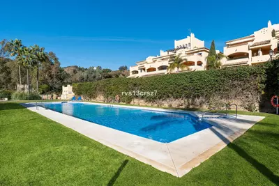 Middle Floor Apartment in Elviria