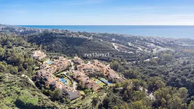 Middle Floor Apartment in Elviria