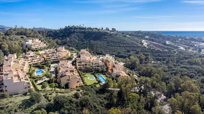 Middle Floor Apartment in Elviria