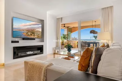 Middle Floor Apartment in Elviria