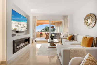 Middle Floor Apartment in Elviria