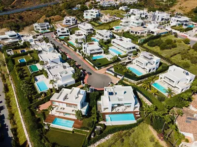 Detached Villa in Nueva Andalucía