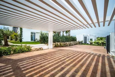 Detached Villa in Nueva Andalucía