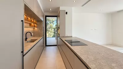 Detached Villa in Nueva Andalucía