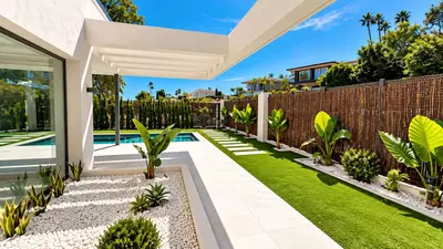 Detached Villa in Nueva Andalucía