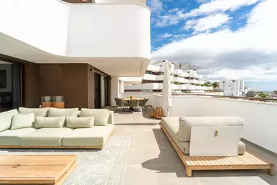Middle Floor Apartment in Estepona