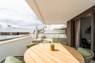 Middle Floor Apartment in Estepona