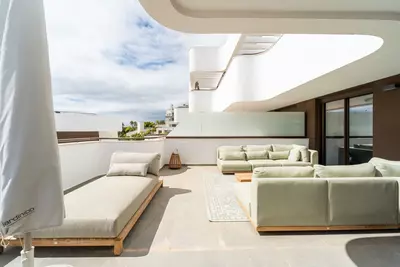 Middle Floor Apartment in Estepona