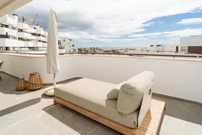 Middle Floor Apartment in Estepona